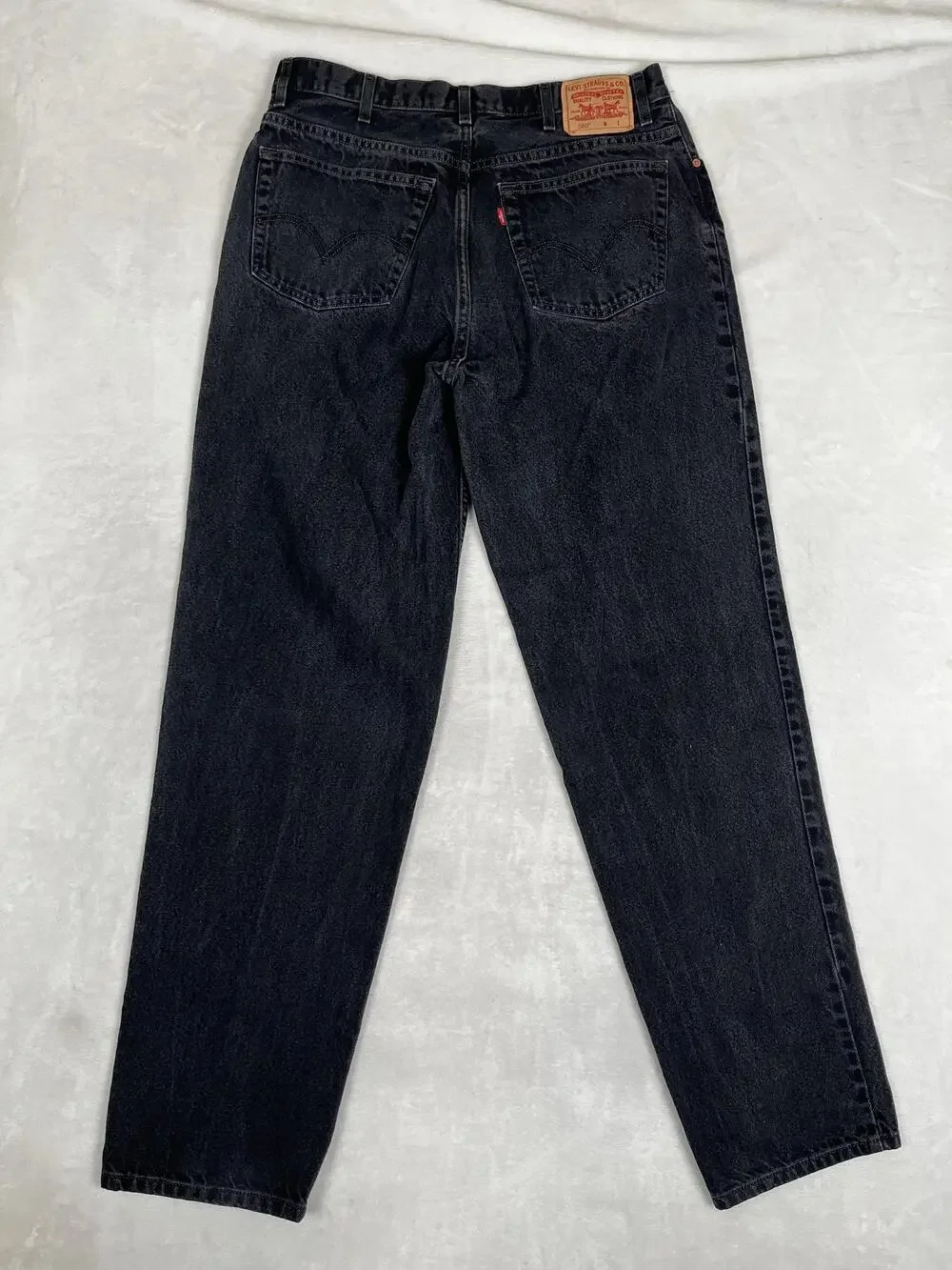 Levi's 560 Jeans Mens 36x38 Black Relaxed Tapered Denim Dark Wash READ